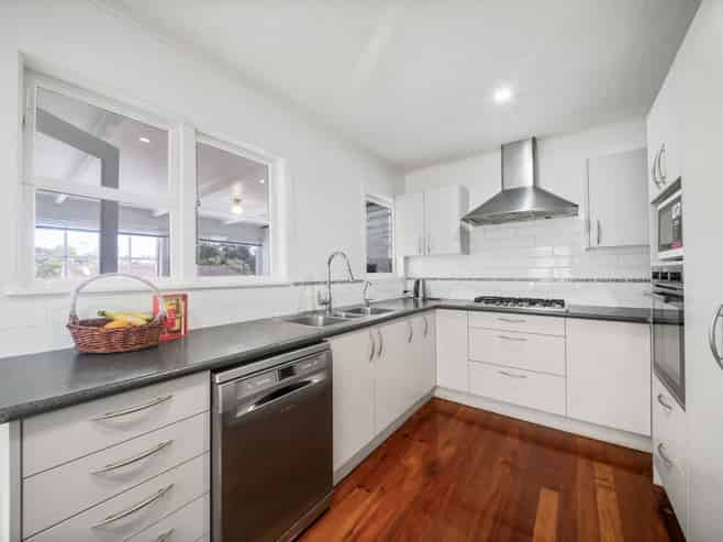13 Kohekohe Street, New Lynn