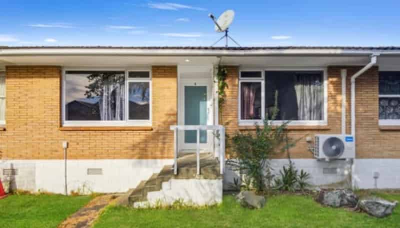 2/24A Vine Street, Mangere East
