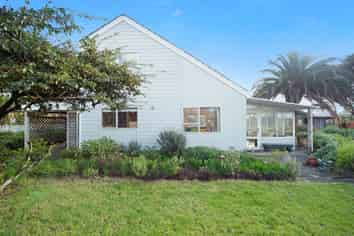 25 Clunie Avenue, Raumati South