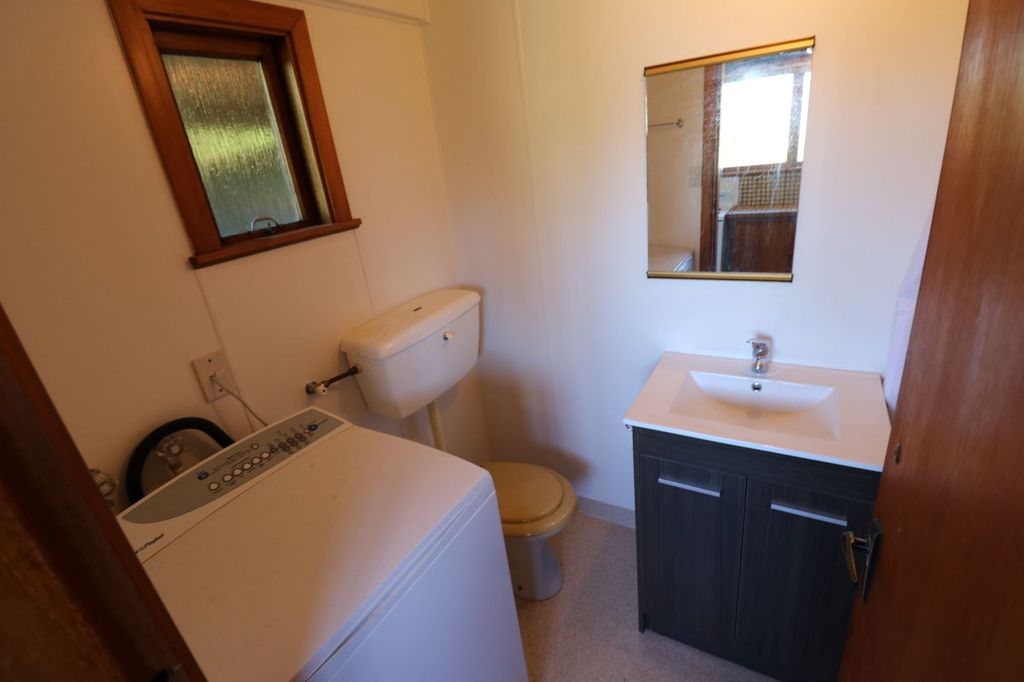 1 Bedroom, 1 Bathroom Studio in Queenstown 4