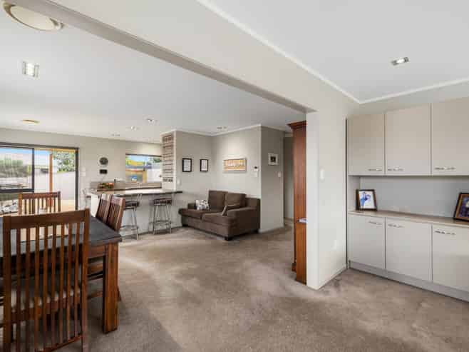 395 Welcome Bay Road, Welcome Bay