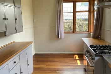 25 Montgomery Crescent, Bader
