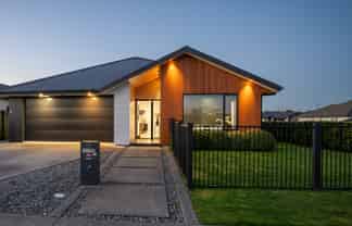 17 Ruru Street, Cambridge