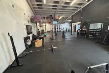338sqm Road Front Industrial Unit