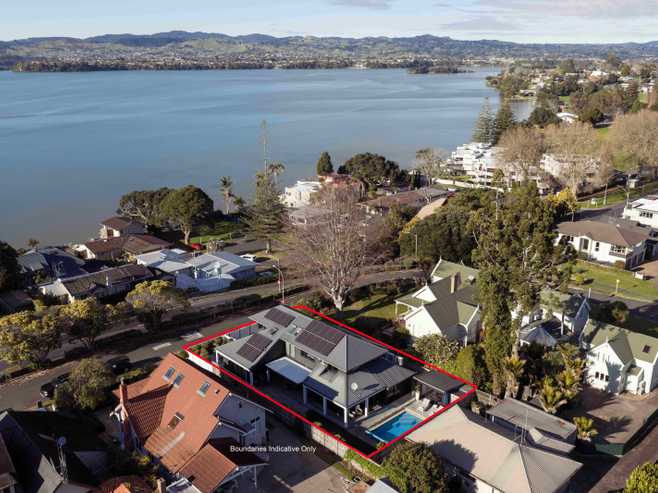 253 Devonport Road, Tauranga