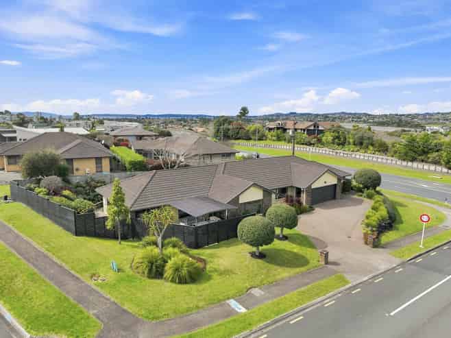 2 Flavell Drive, Orewa