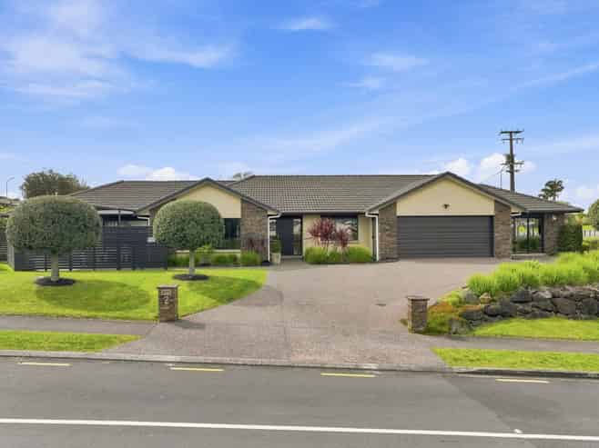 2 Flavell Drive, Orewa