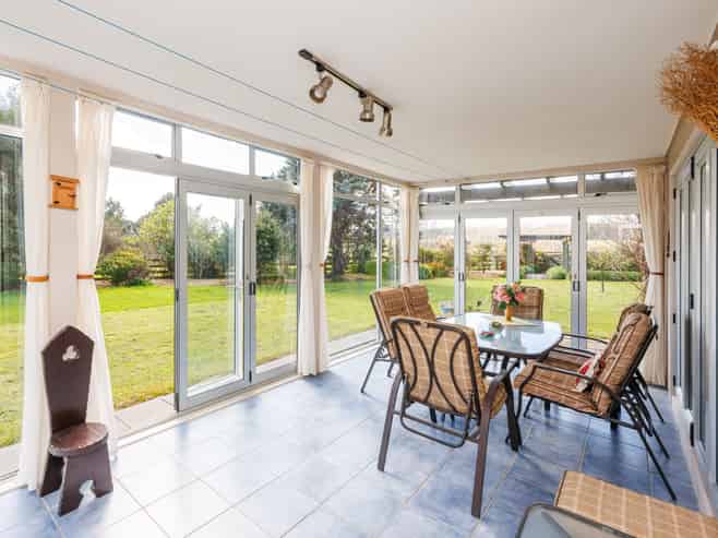 879 Reid Line East, Bunnythorpe