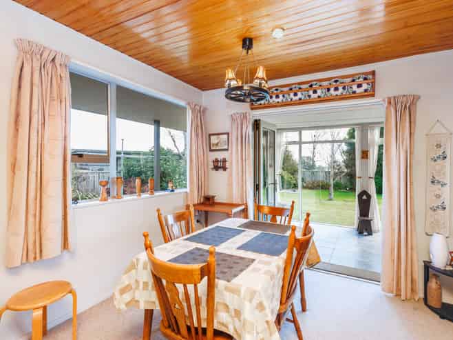 879 Reid Line East, Bunnythorpe