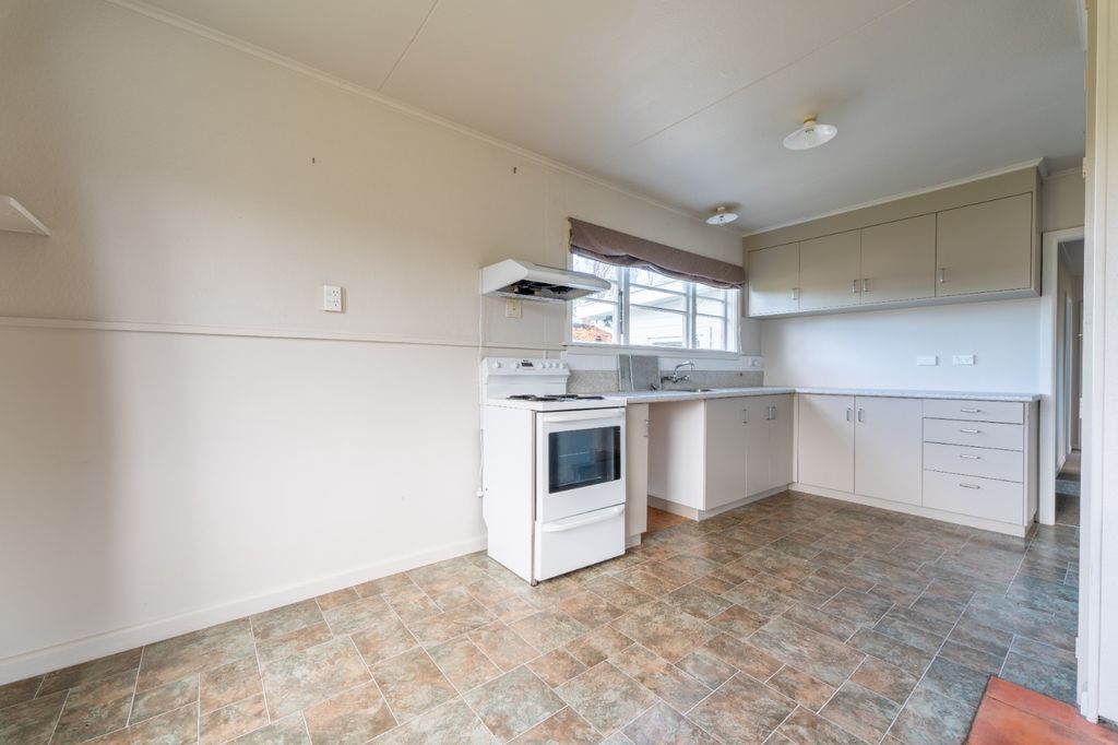 Charming Three-Bedroom Home in Peaceful Orari Location 5