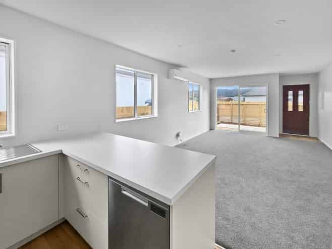 5/5 Westminster Road, Wainuiomata