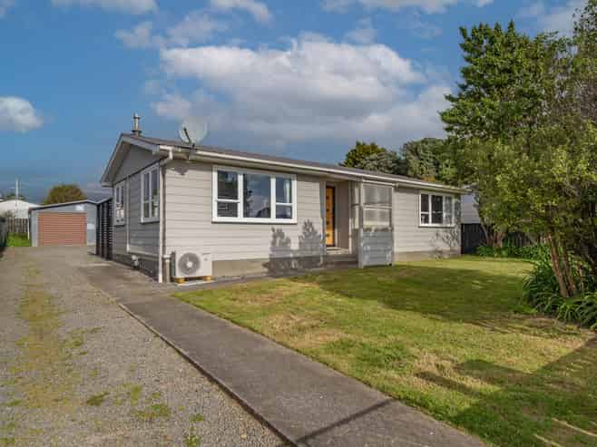 7 Ryder Crescent, Levin