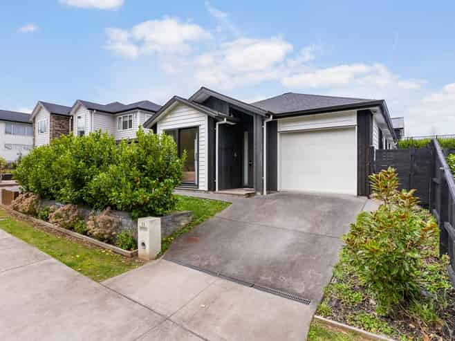 11 Sidwell Road, Wainui