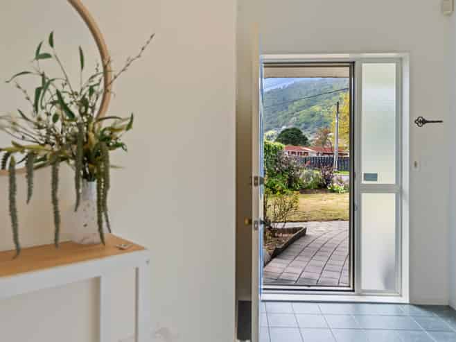 52 Parata Street, Waikanae
