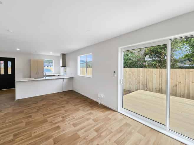 9/5 Westminster Road, Wainuiomata