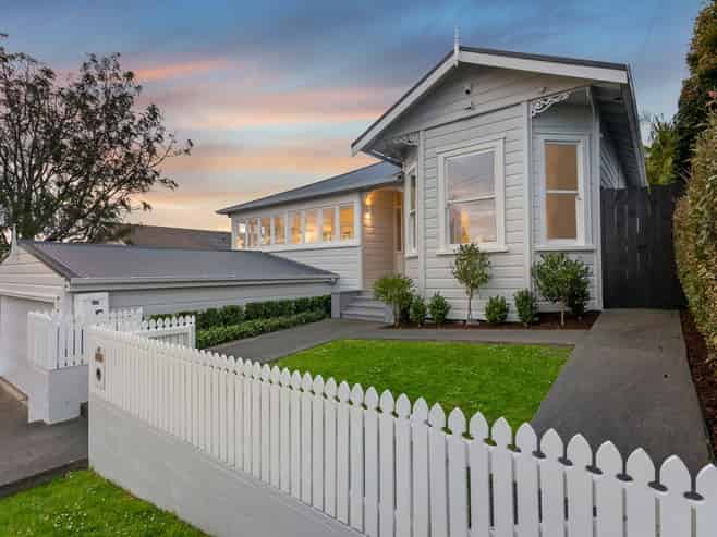 46 Belle Vue Avenue, Northcote Point