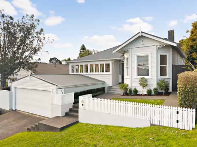 46 Belle Vue Avenue, Northcote Point