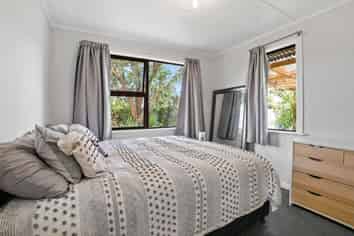  16 Tolerton Avenue, Elgin