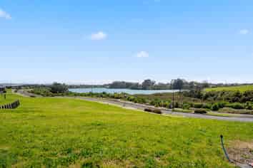 13 Orawahi Road, Glenbrook