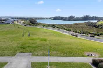 13 Orawahi Road, Glenbrook