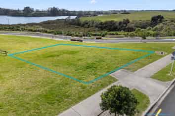13 Orawahi Road, Glenbrook