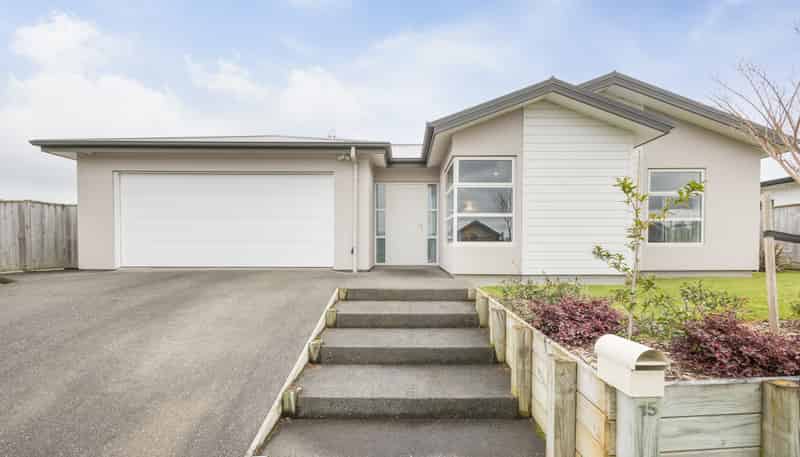 15 Coutts Way, Fitzherbert