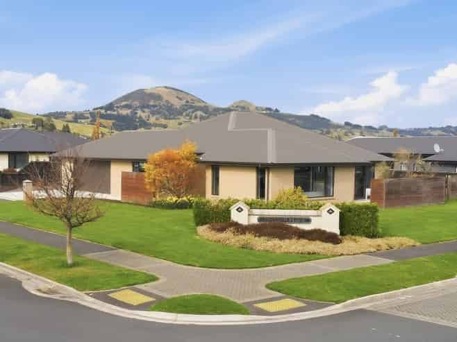5 Dundee Road, Mosgiel