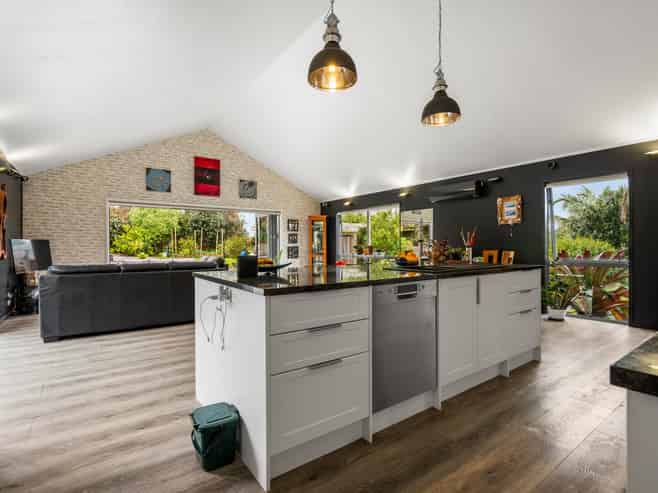 30 McCullough Road, Mangapai