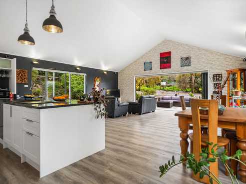 30 McCullough Road, Mangapai