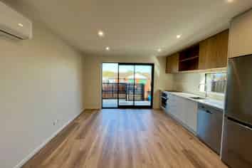 2/7 Birch Street, Waterloo