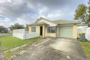 5C Charlenne Close, Ranui