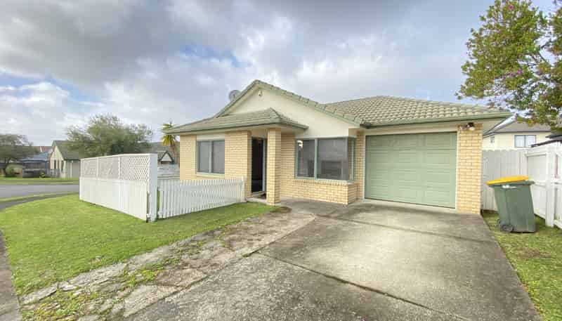 5C Charlenne Close, Ranui