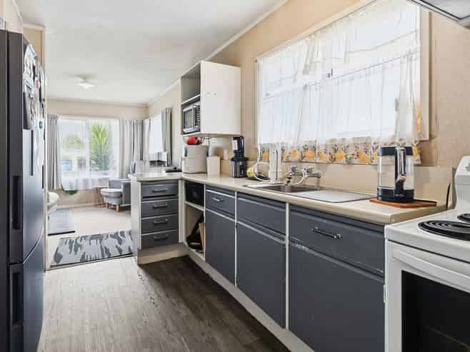 8B Spinel Place, Pukehangi