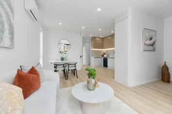 12E Karo Place, Glendene