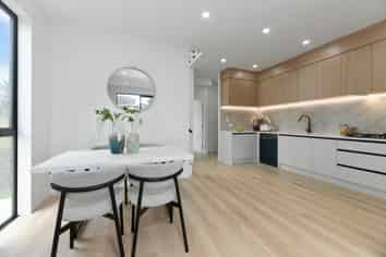 12E Karo Place, Glendene