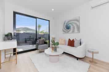 12E Karo Place, Glendene