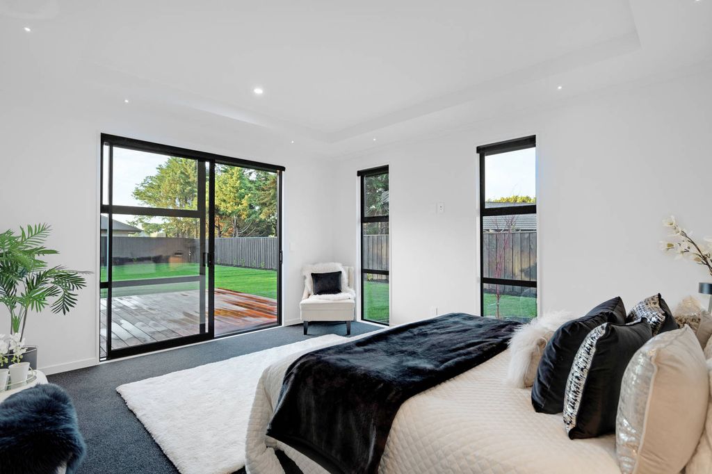 More Space. More Comfort. More Possibilities. 5
