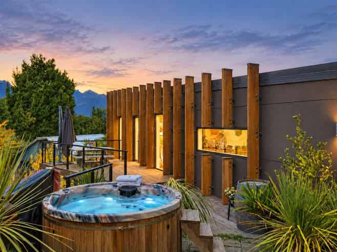 5C Aspen Grove, Fernhill