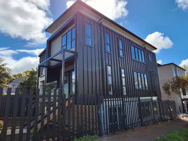 2/280 Great South Road, Epsom