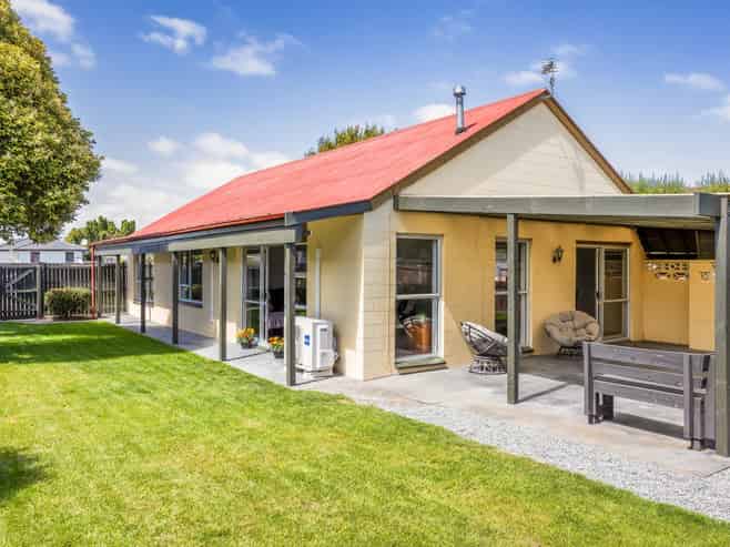 53 Sapphire Street, Casebrook
