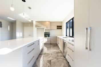 8 Lancewood Terrace, Oceanview