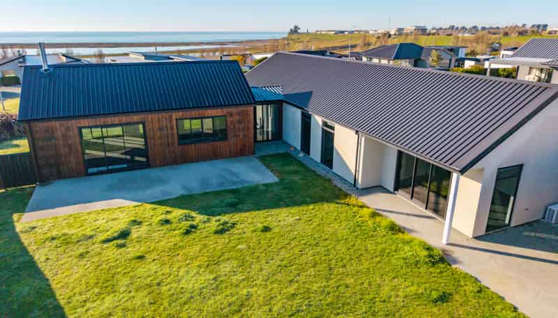 8 Lancewood Terrace, Oceanview