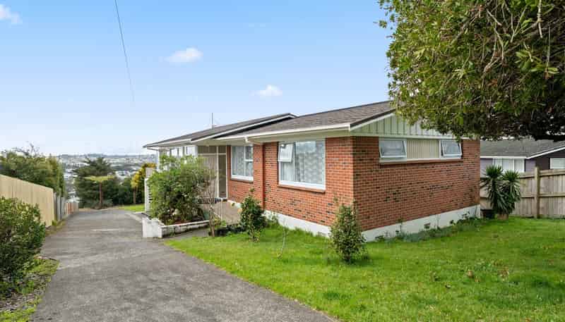 62 Chivalry Road, Glenfield