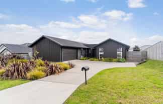 15 Keshvara Road, Beachlands
