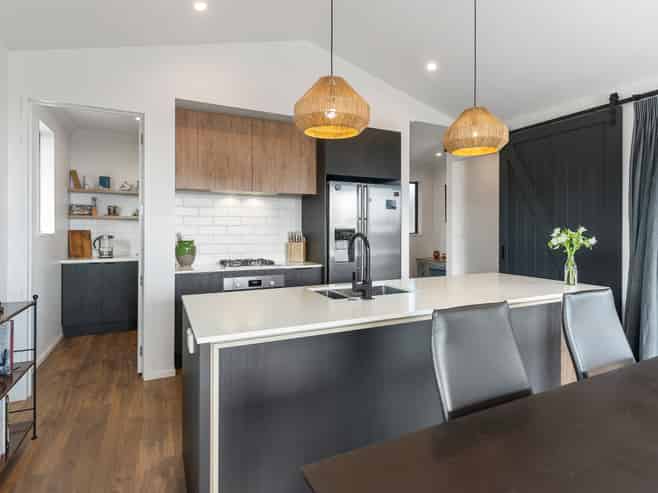 15 Keshvara Road, Beachlands