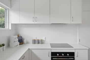 2/2 West Belt, Lincoln