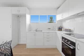 2/2 West Belt, Lincoln