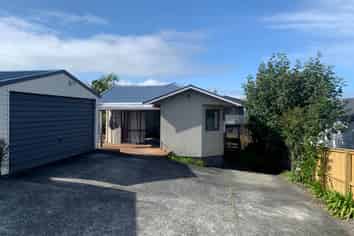 2/250 Wairau Road, Glenfield