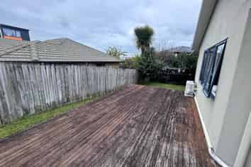 2/250 Wairau Road, Glenfield