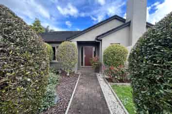 81 Kittiwake Drive, Albany
